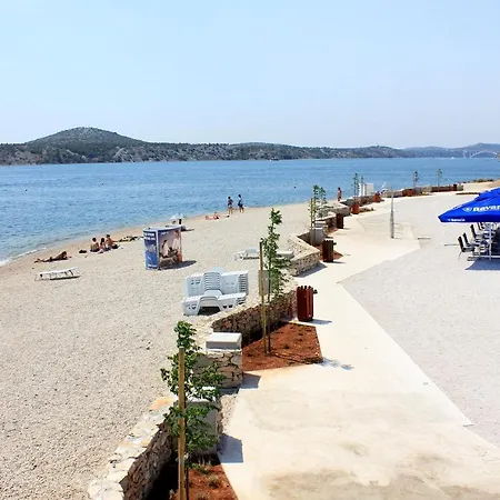 דירה By The Sea - 13283 *