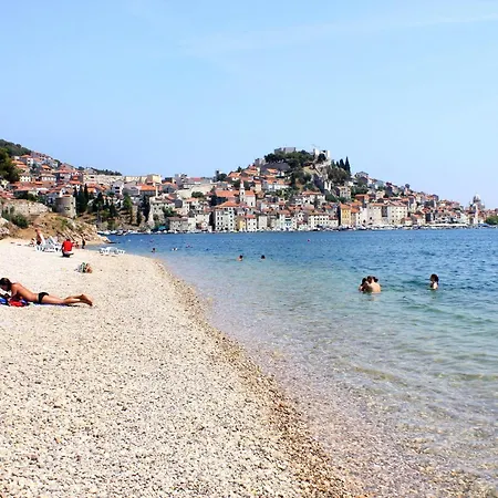Apartment By The Sea - 13283 *